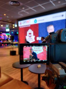 tiesioginės transliacijos internetu paslauga